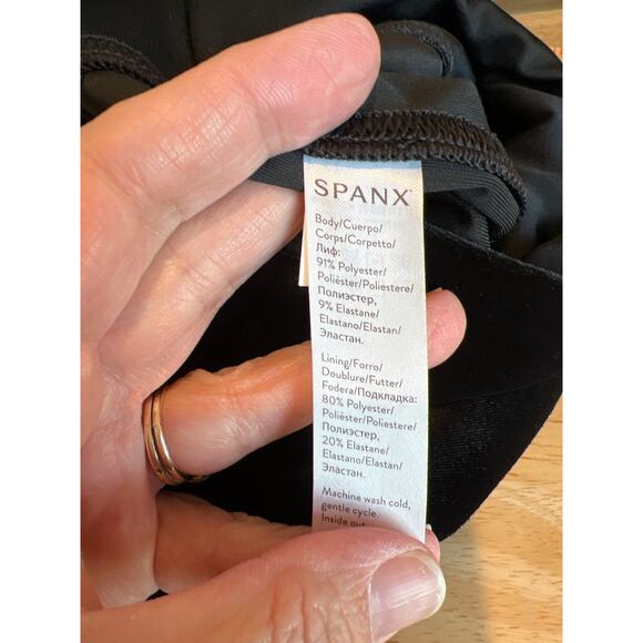 Spanx Velvet Leggings in Black Women's M - Picture 10 of 13